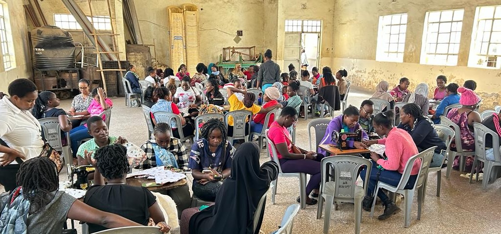 Women studying entrepreneurship at the KIMSSEA facility.